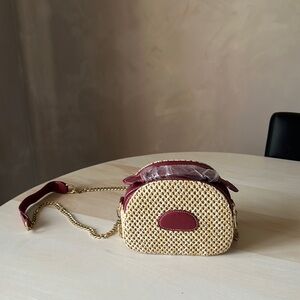Crossbody bag